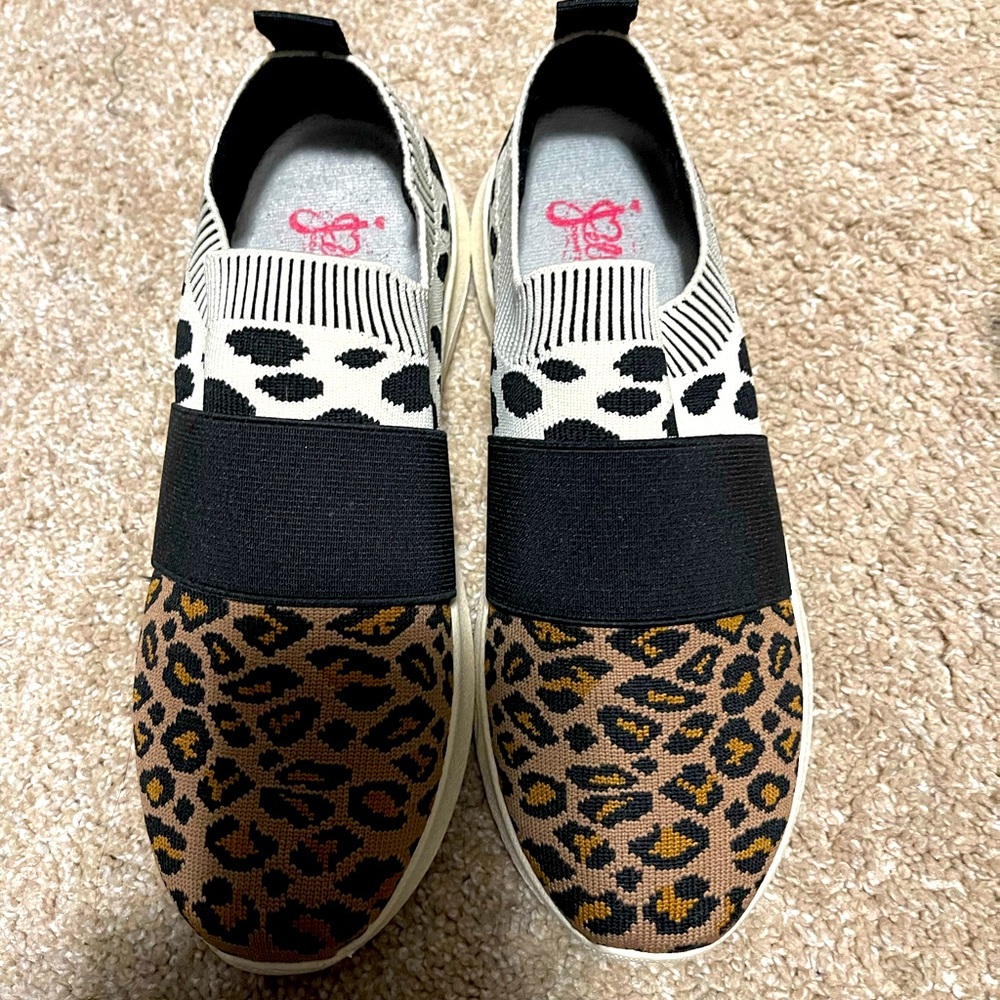 Jellypop tennis shoes